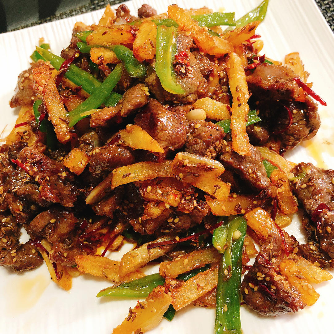 孜然土豆炒牛肉