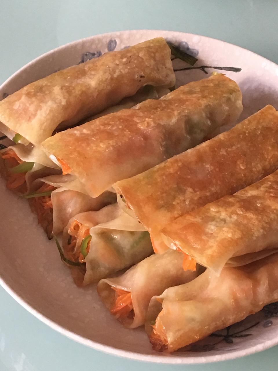 穿了马甲的饺子，露馅也香香哒～简易锅贴·圆满素食