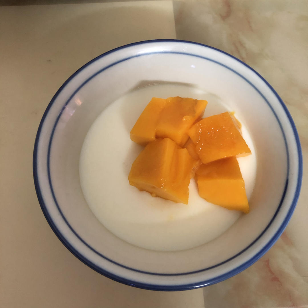 双皮奶，奶皮厚薄随意做