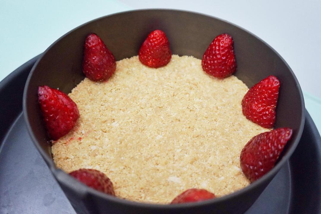 草莓芝士慕斯的做法 步骤1