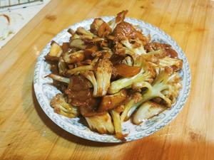 好吃又好做的干锅花菜的做法 步骤13