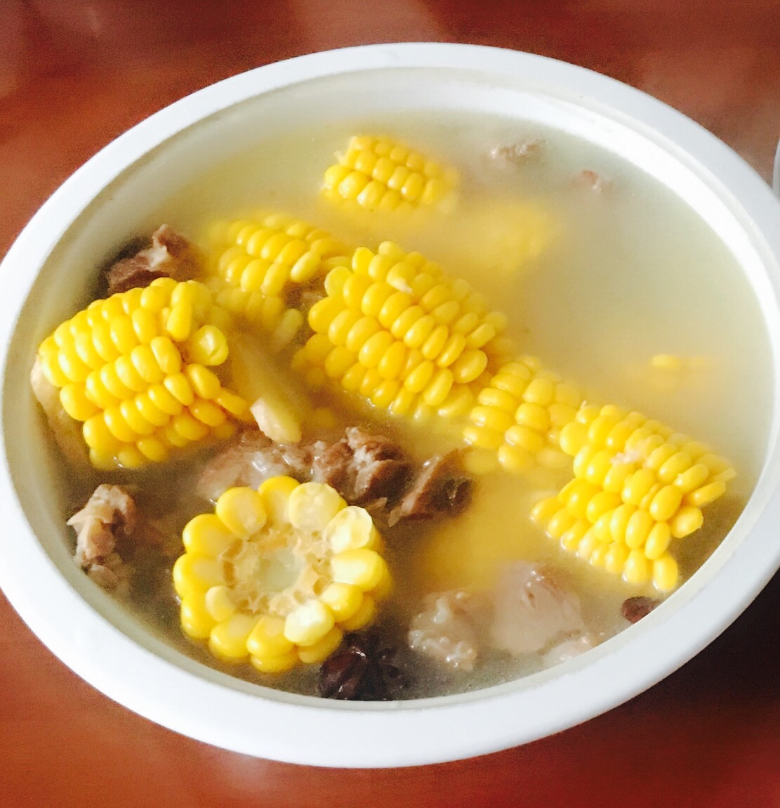 牛腩玉米汤的做法