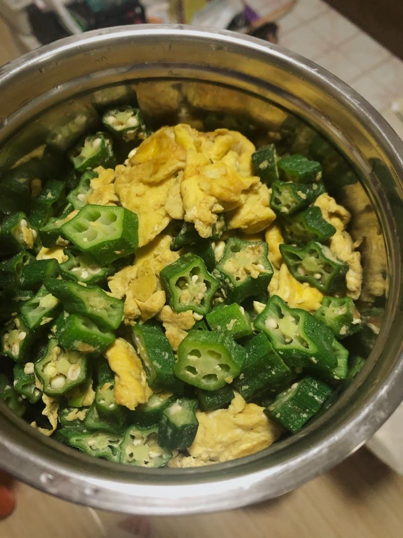 秋葵炒鸡蛋