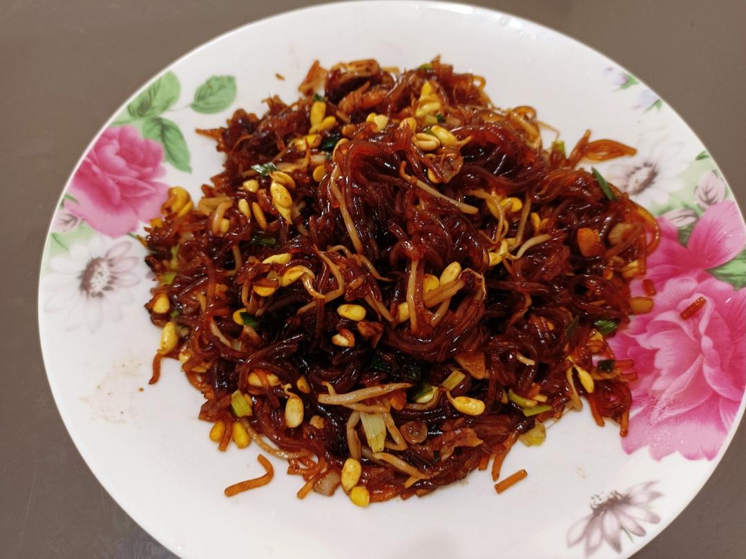 黄豆芽炒粉条