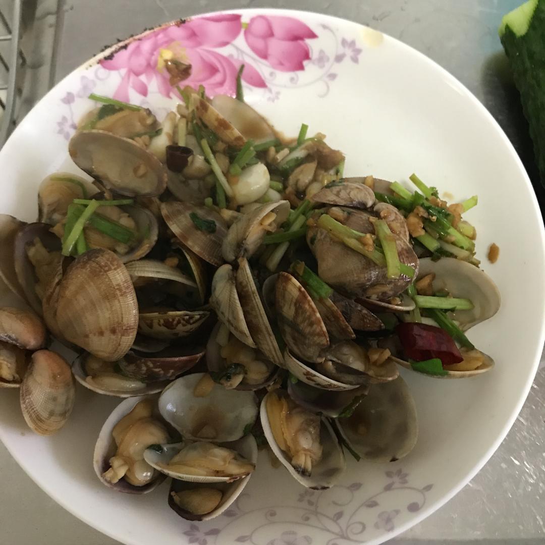 葱炒花蛤