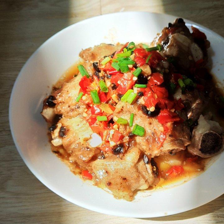 剁椒排骨蒸土豆