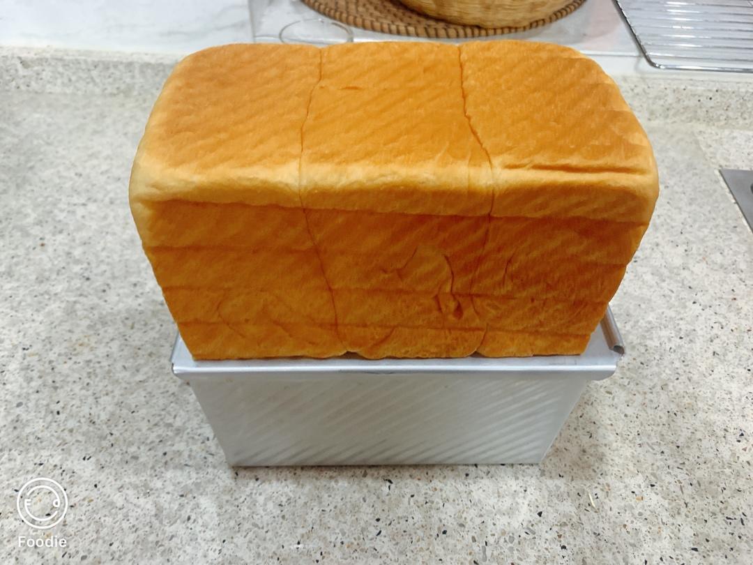 吐司，奶香手撕面包，超级香浓