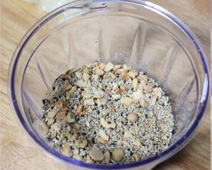 摩飞极速蒸炖锅食谱之椰蓉花生糯米糍的做法 步骤4