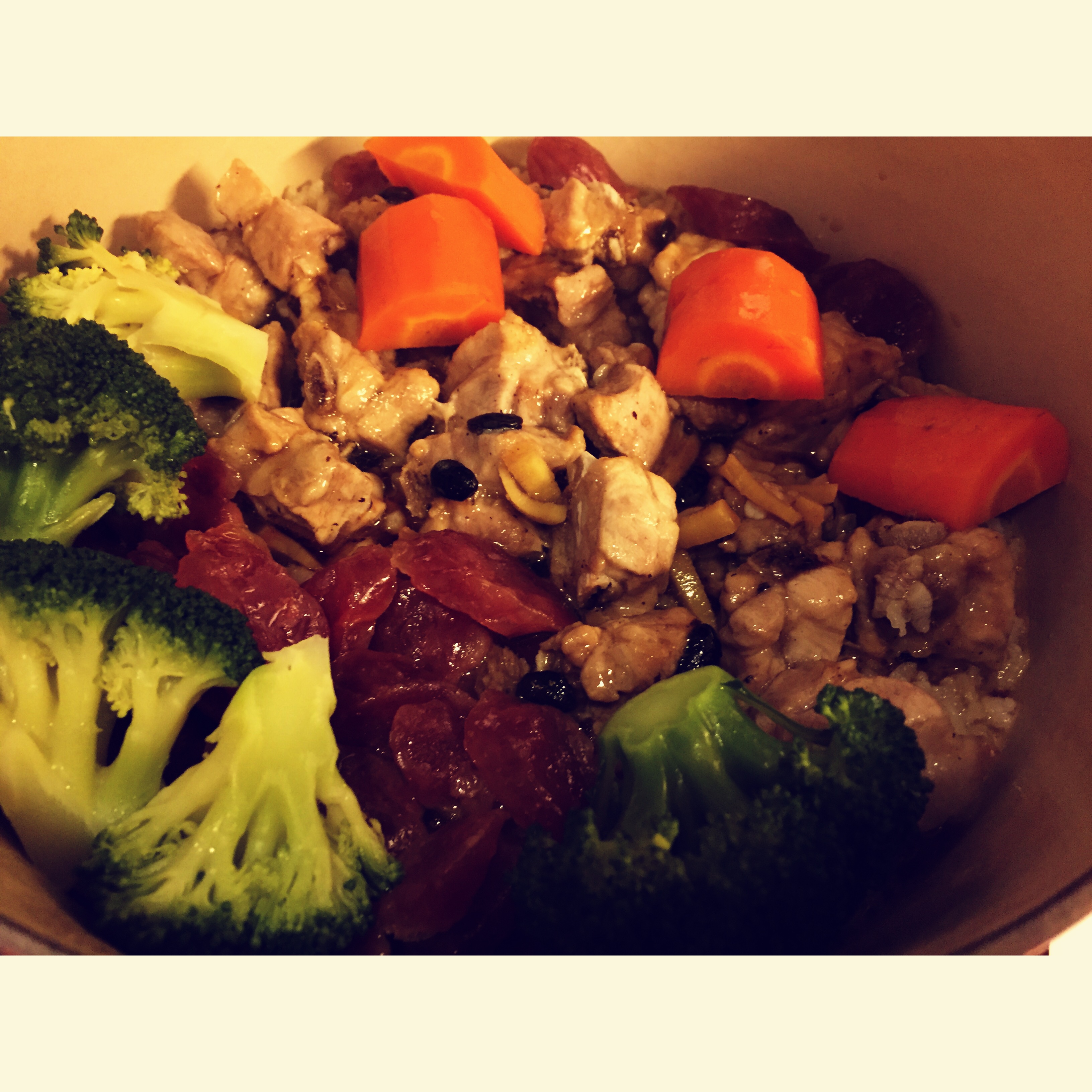 排骨腊味煲仔饭