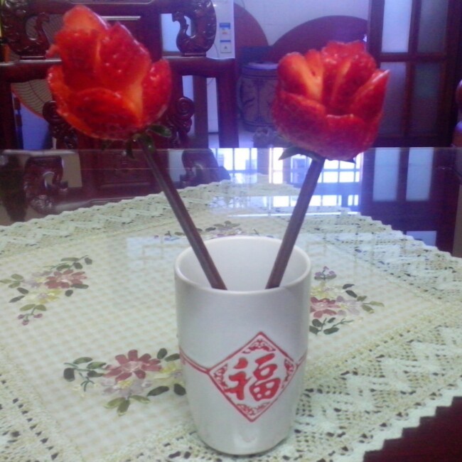草莓玫瑰花