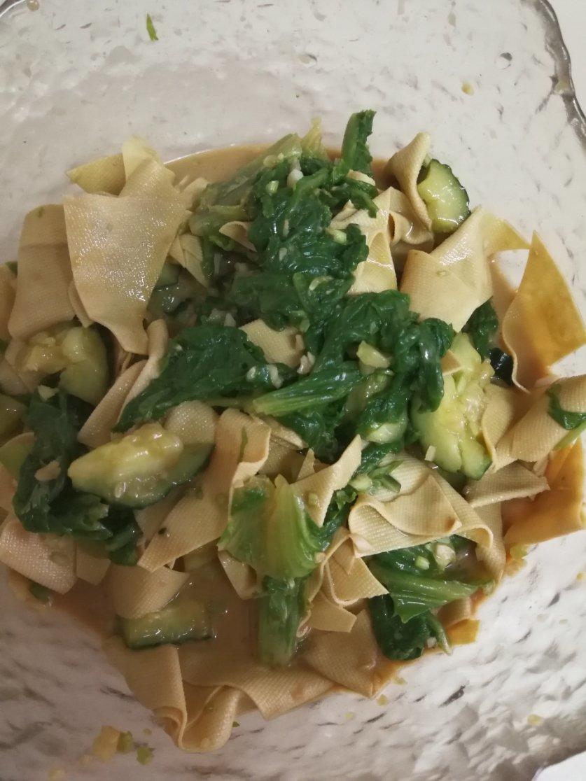 万能的凉拌麻酱汁