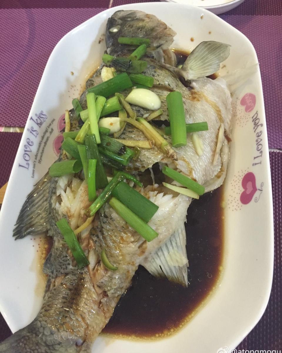 清蒸鲈鱼