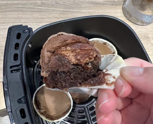 糯叽叽的巧克力脆皮年糕丨空气炸锅版