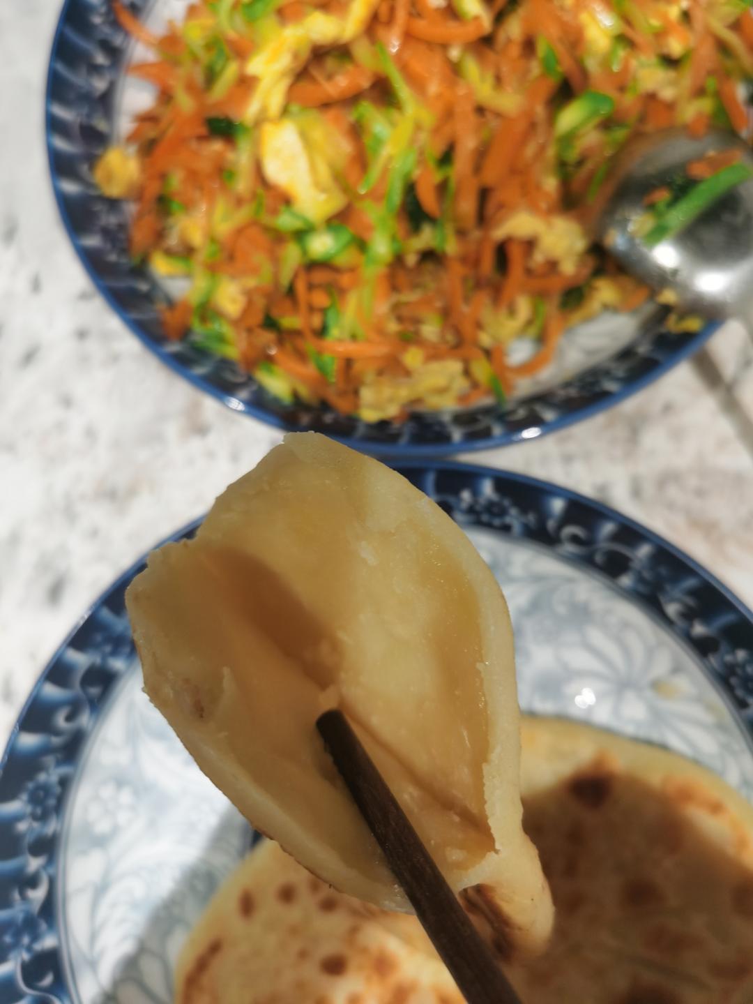 半烫面的口袋饼｜装啥都好吃