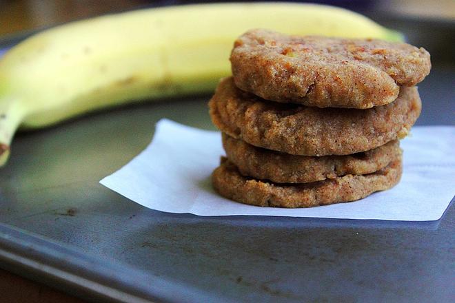 燕麦香蕉早餐小松饼丨健康·三餐的做法
