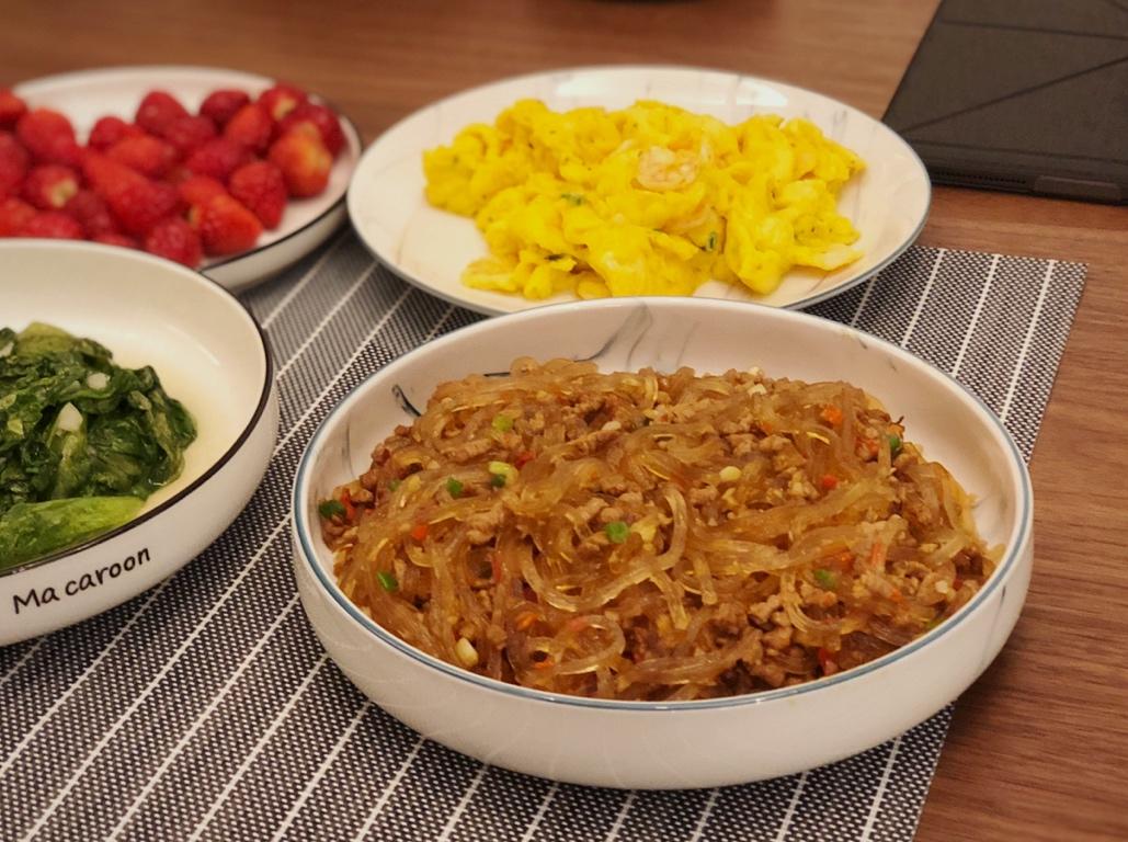 厨师长教你：“蚂蚁上树”的家常做法，非常详细的讲解