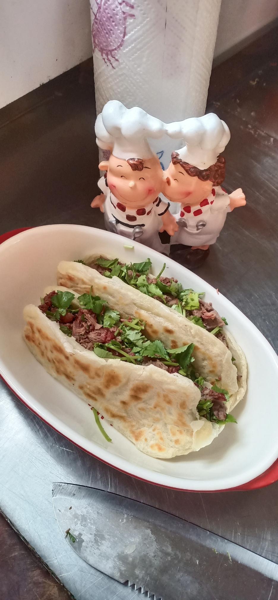 河间驴肉火烧的做法