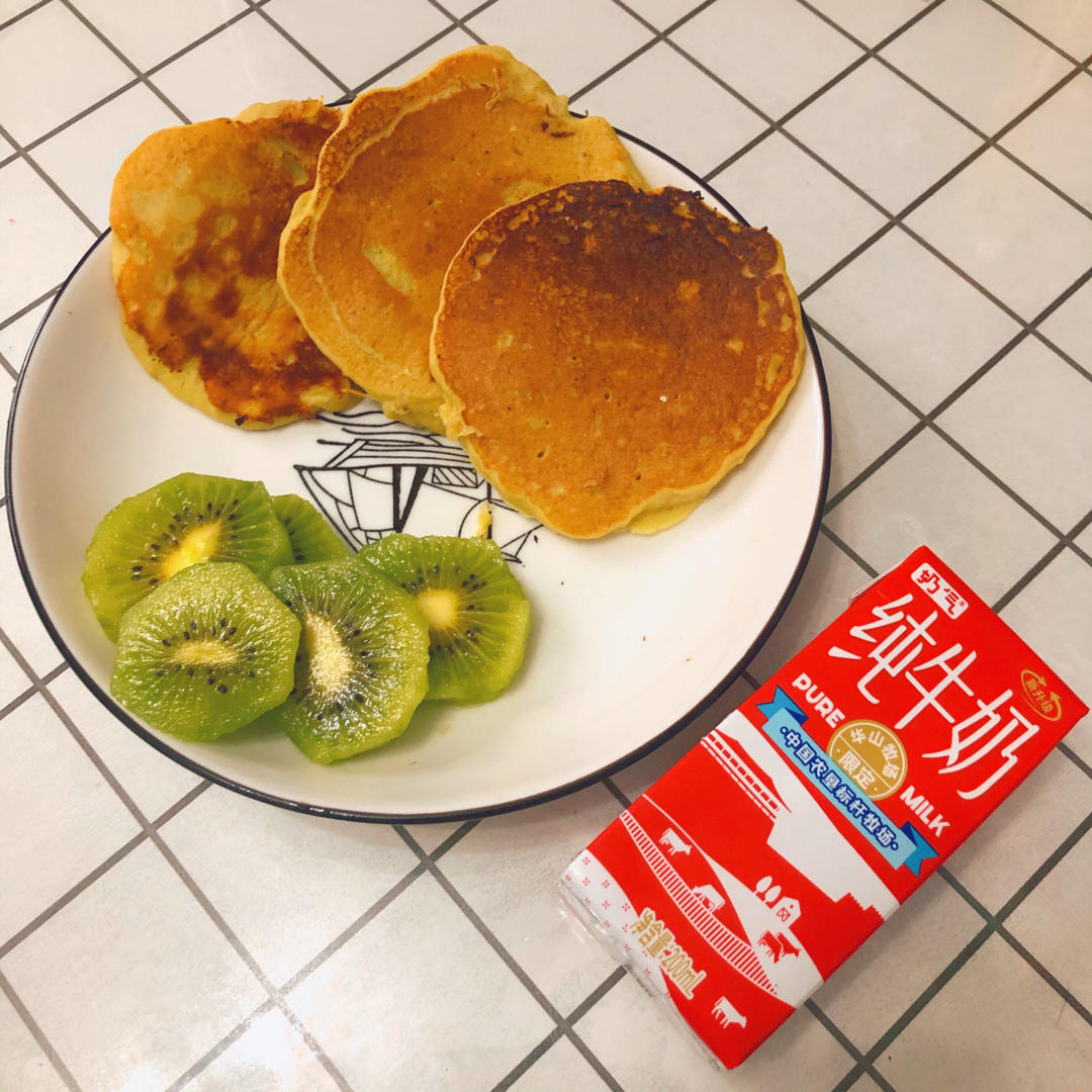 宝宝辅食：苹果奶香松饼