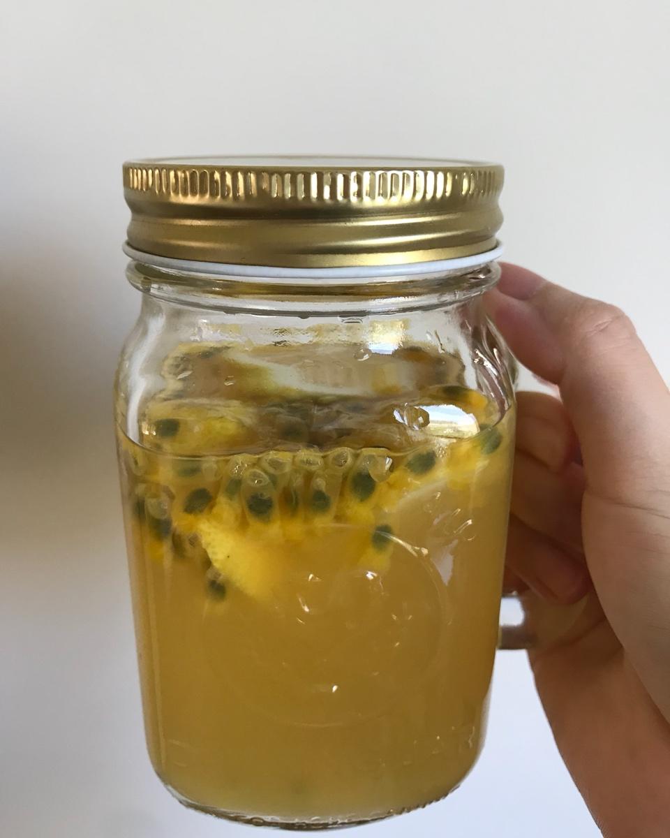 coco奶茶百香果双响炮的做法——小兔奔跑奶茶教程