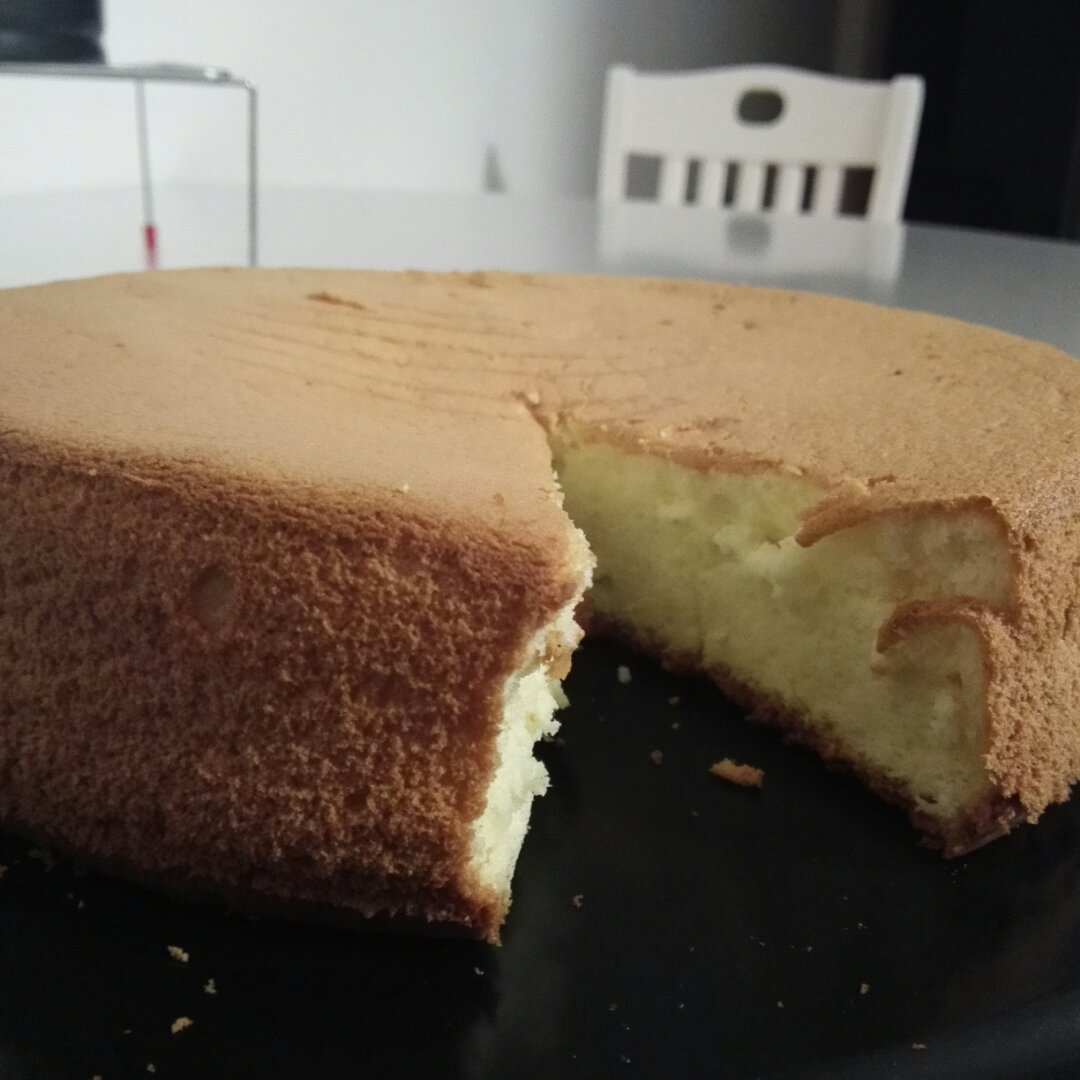 烤箱做蛋糕（戚风蛋糕的做法）