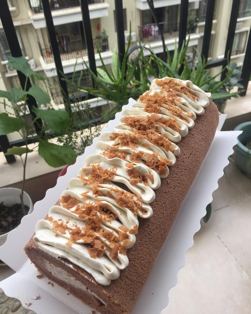 心里的小华丽做的《tinrry下午茶》教你做基础原味蛋糕卷