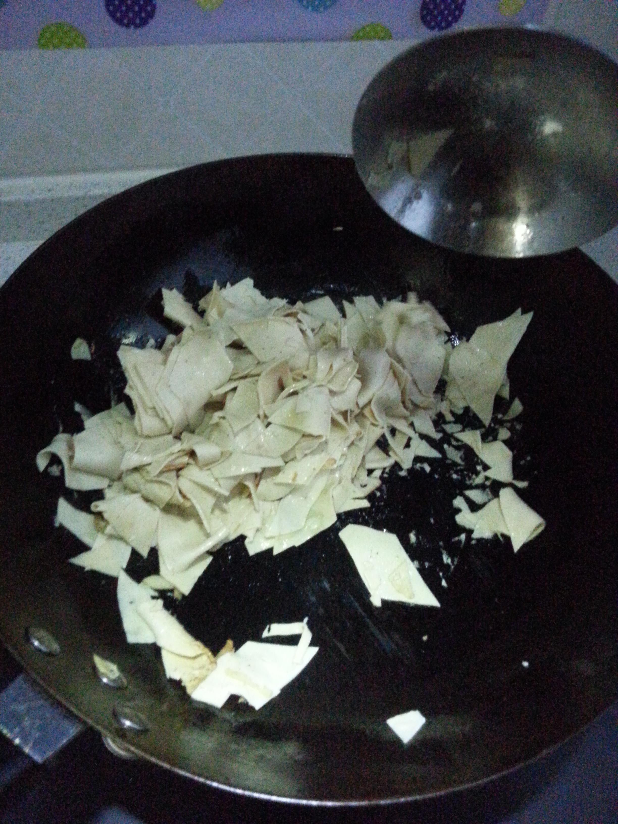 尖椒干豆腐的做法 步骤4
