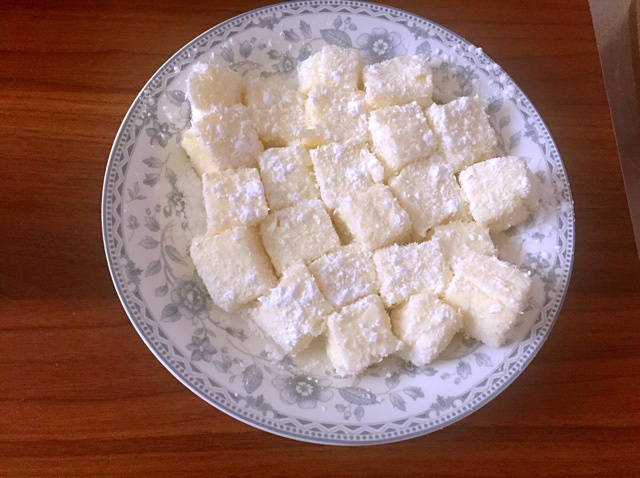 完胜85度C牛奶椰丝小方