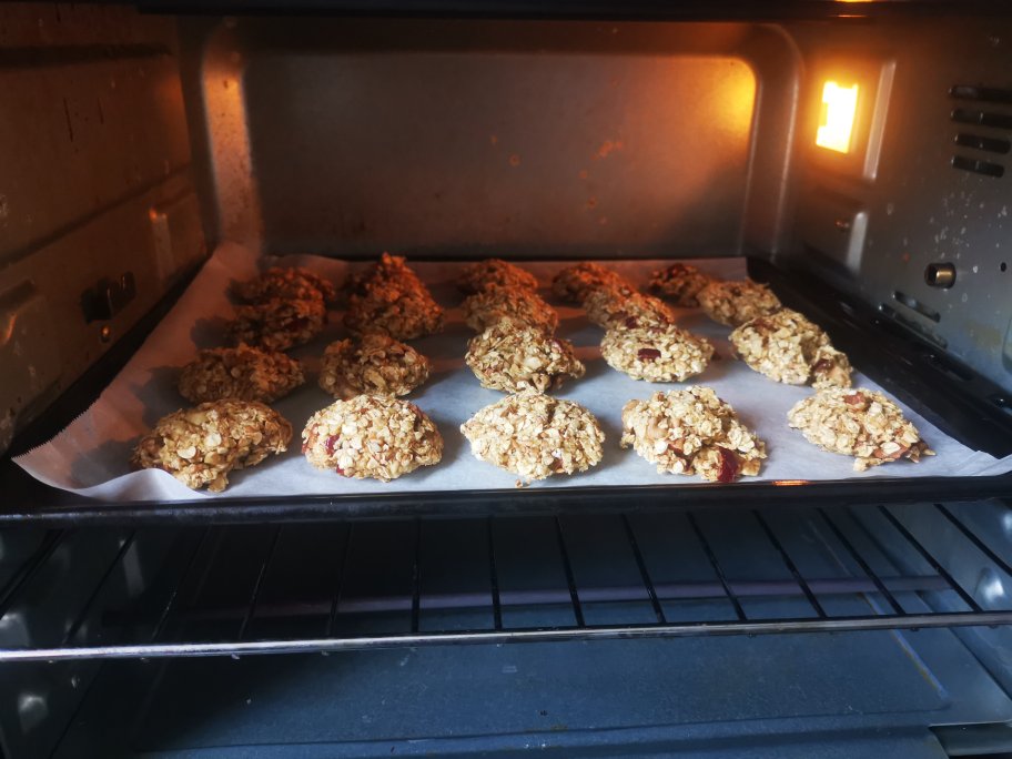 无数次翻牌の ·燕麦饼干🍪