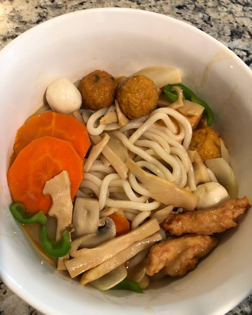 咖喱鱼丸乌冬面