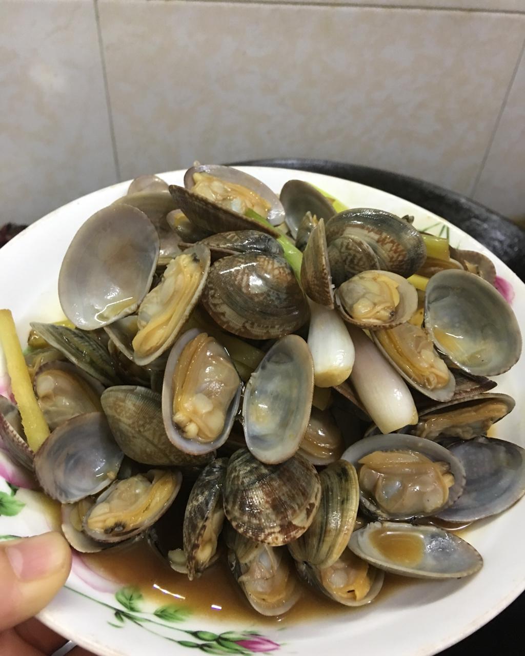 葱炒花蛤