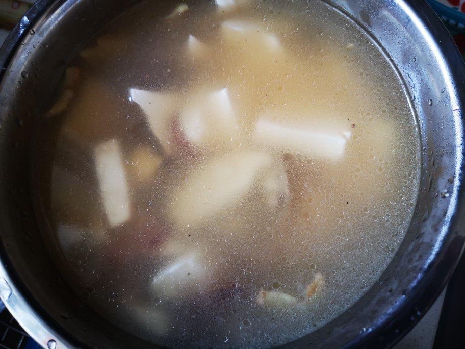 蛤蜊豆腐汤