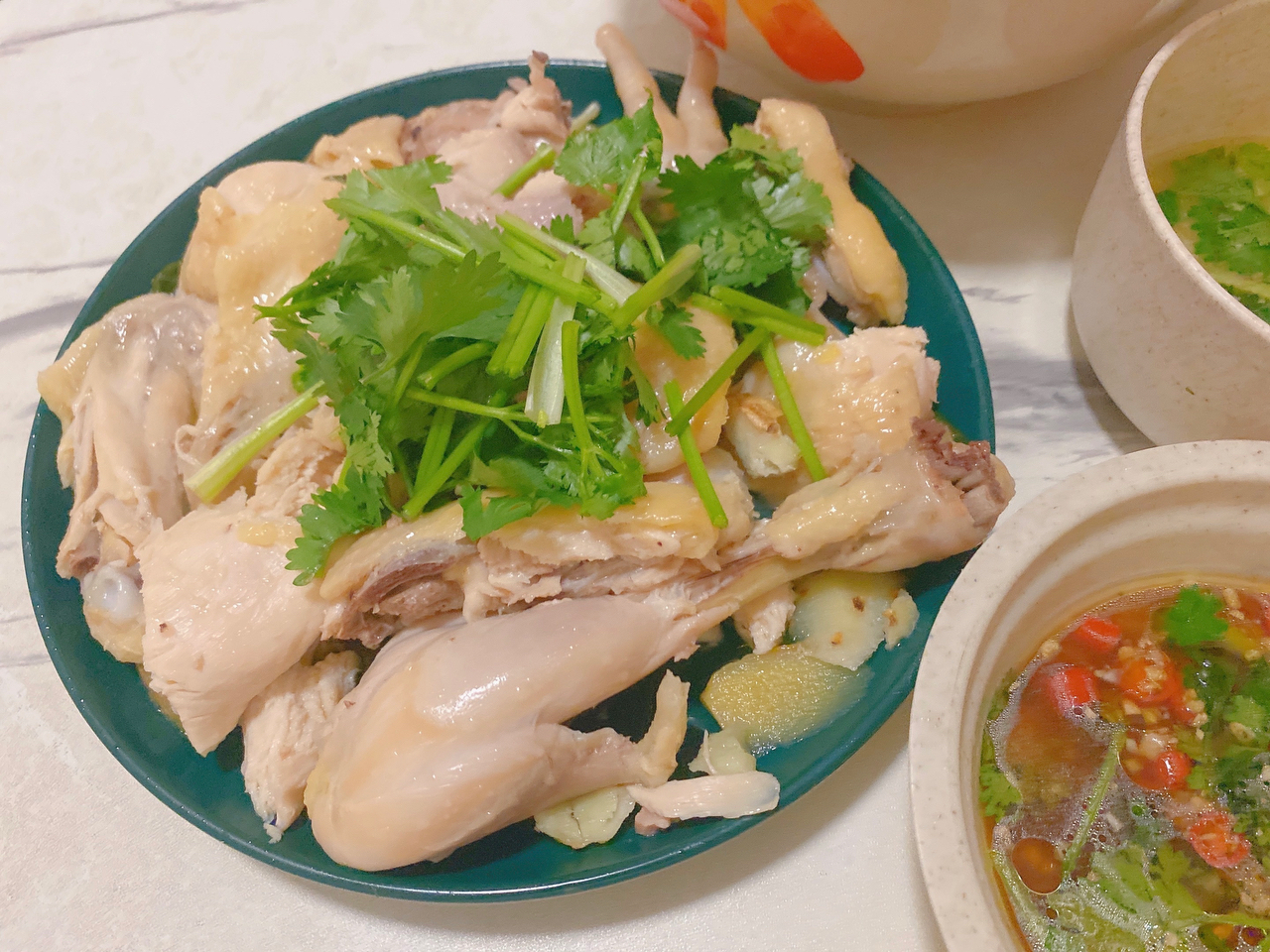 广东湛江特色美食——隔水蒸鸡 原汁原味 鸡滑肉嫩