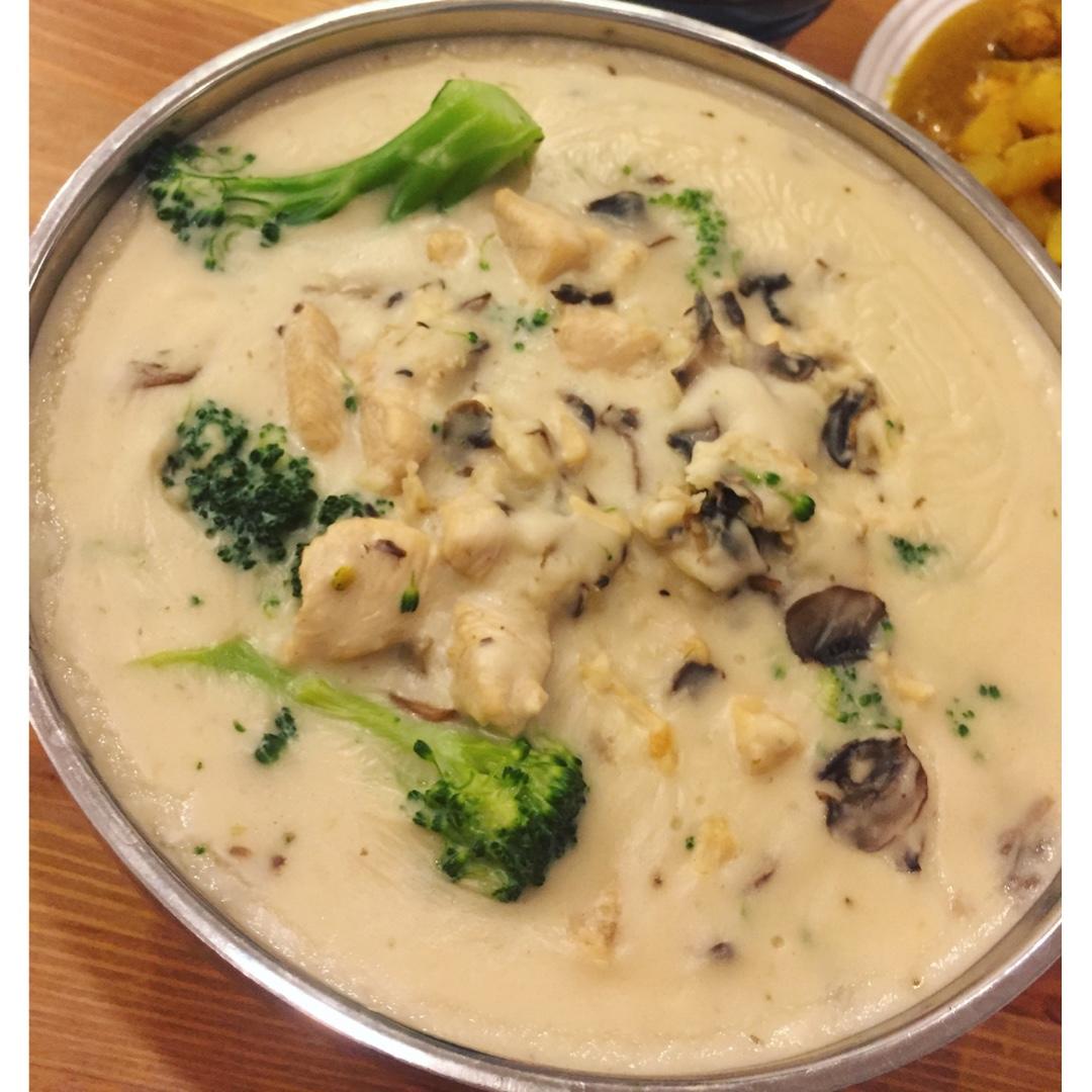 鸡茸奶油蘑菇汤