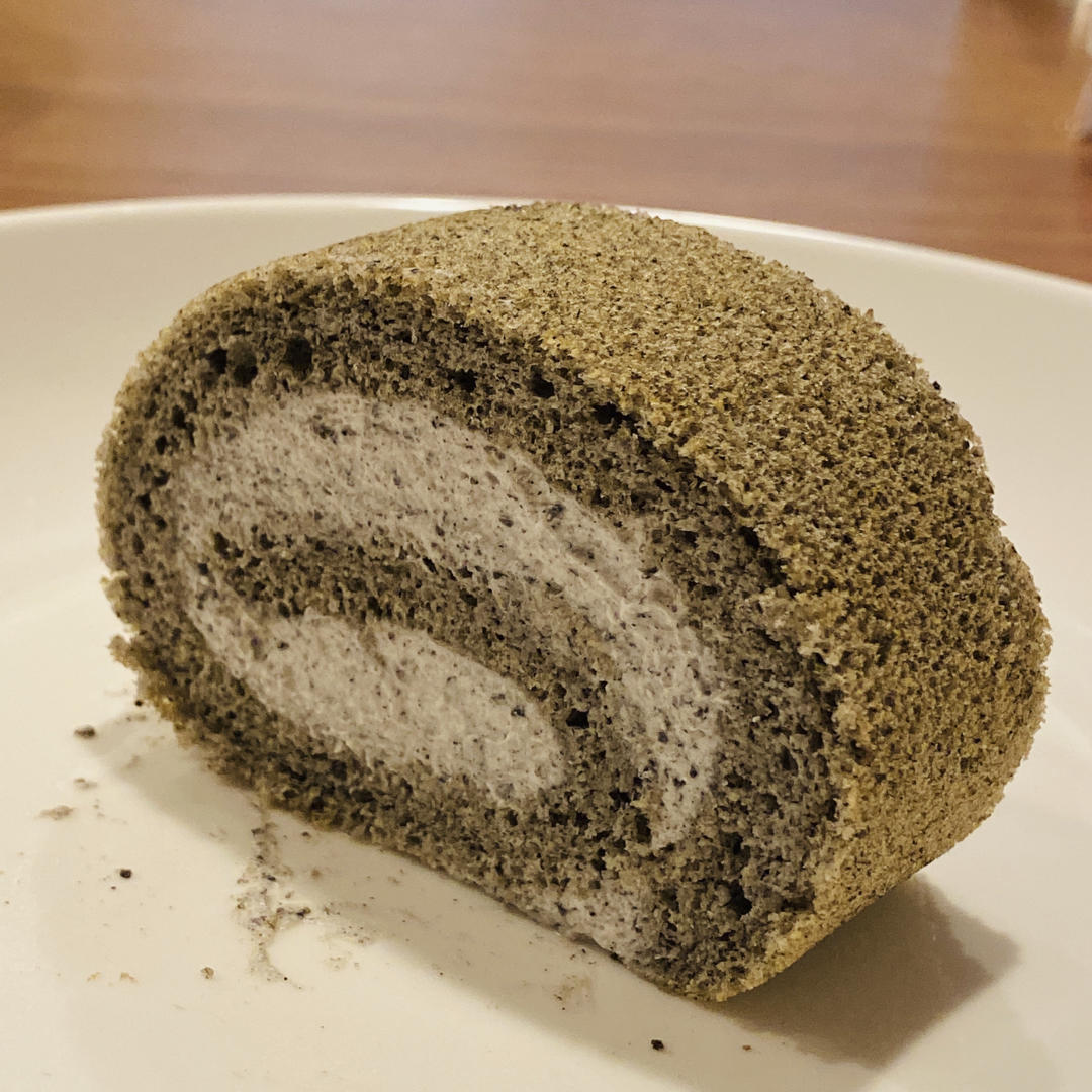 高级灰🌚黑芝麻蛋糕卷