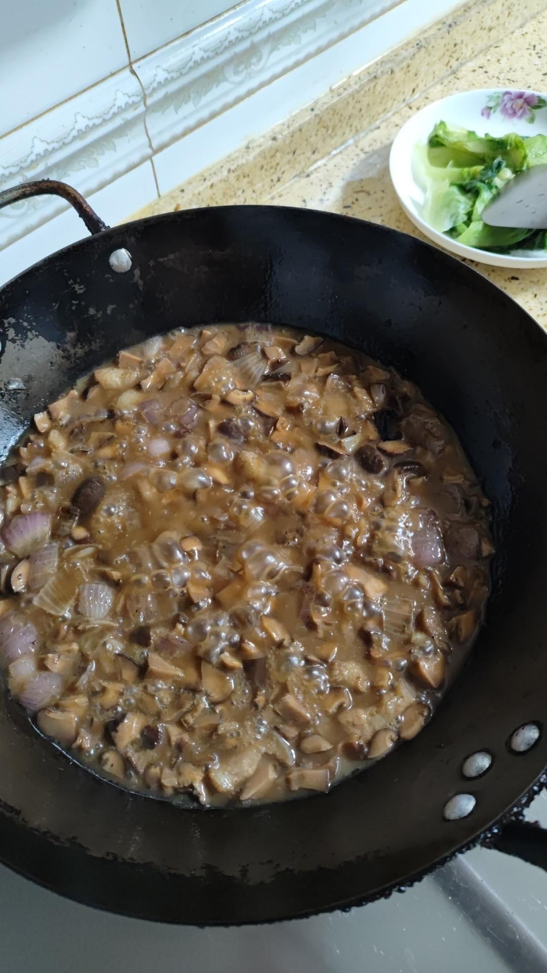 香菇卤肉饭造起来