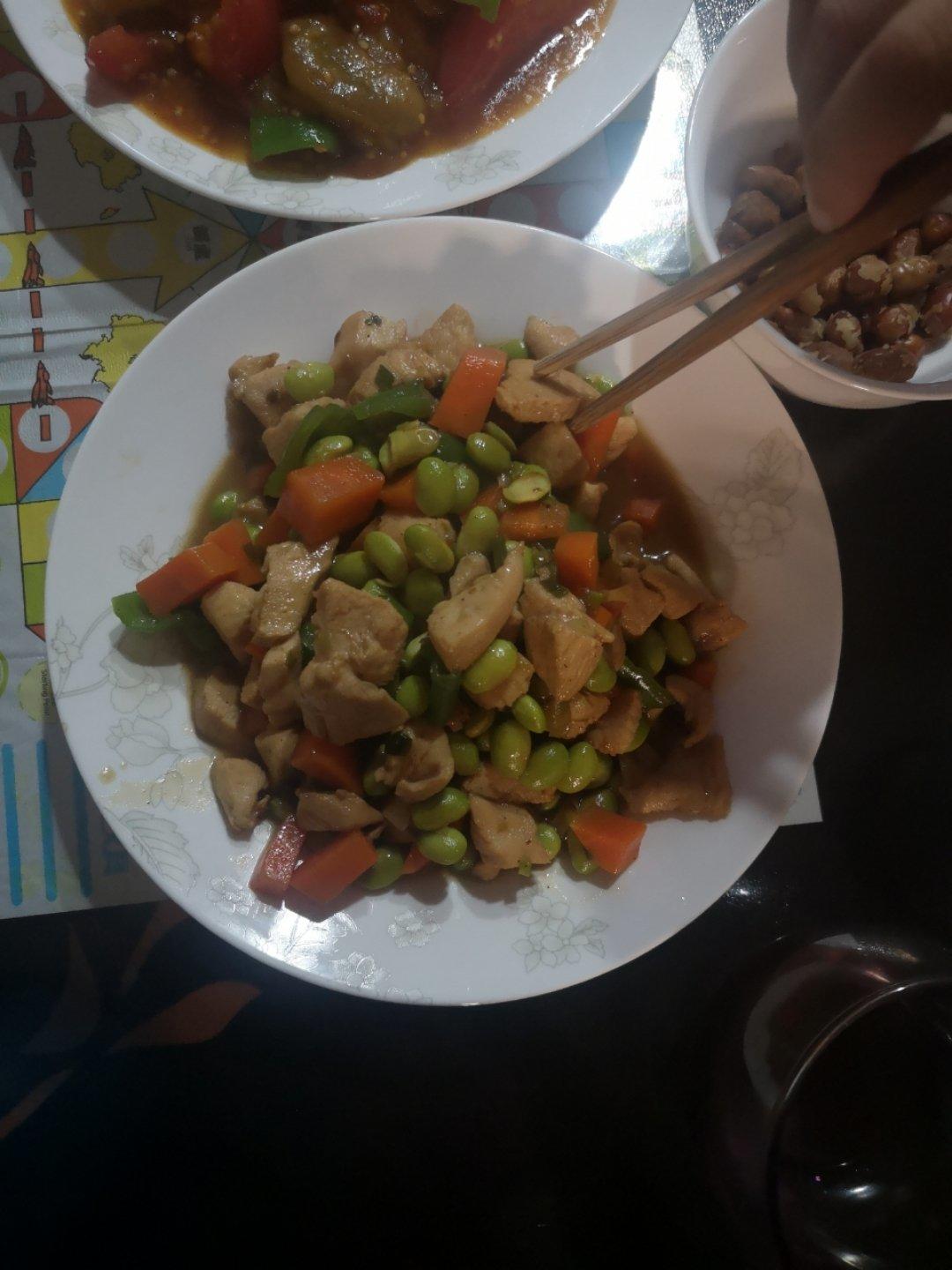 超下饭毛豆炒鸡胸肉