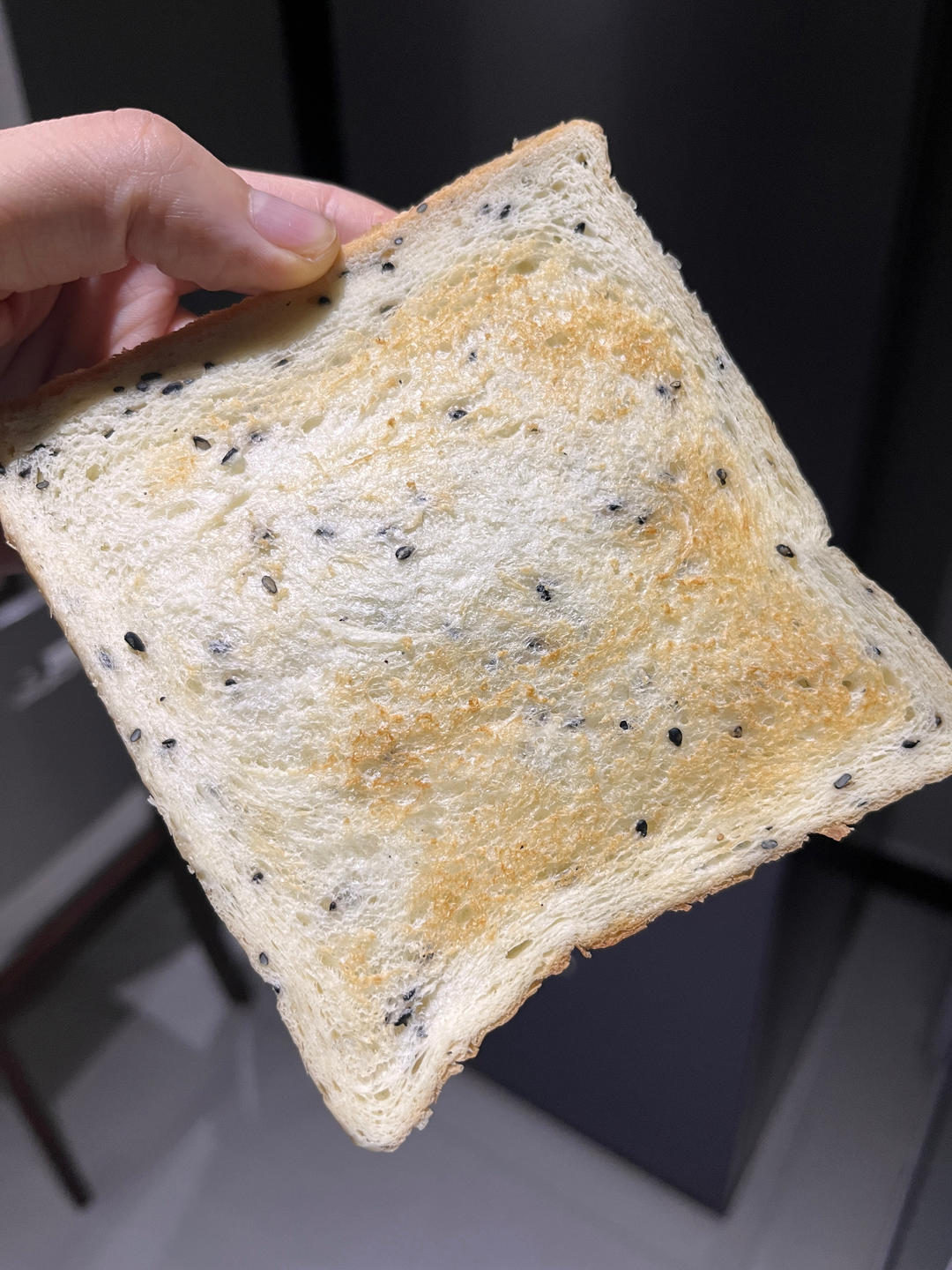 咸盐黑芝麻吐司