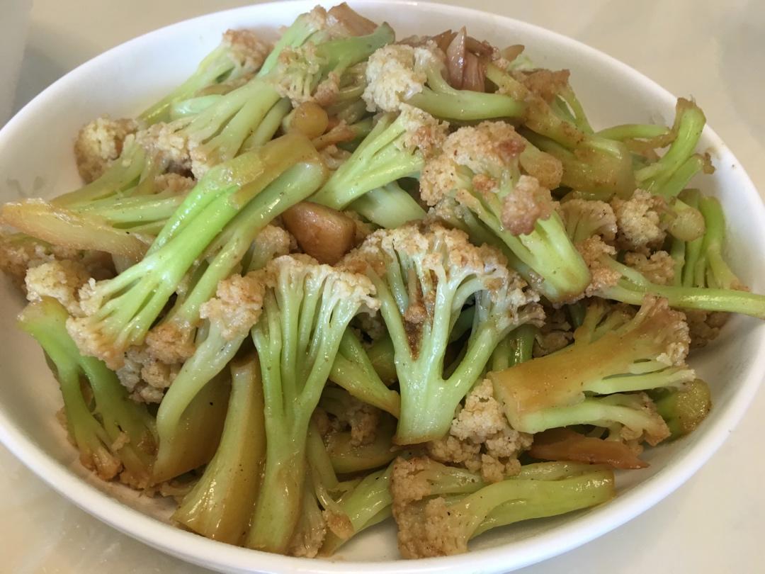 老丁的私房菜-干锅花菜