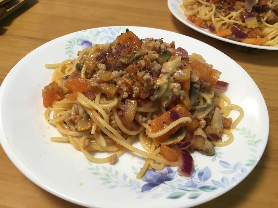 番茄肉酱意面