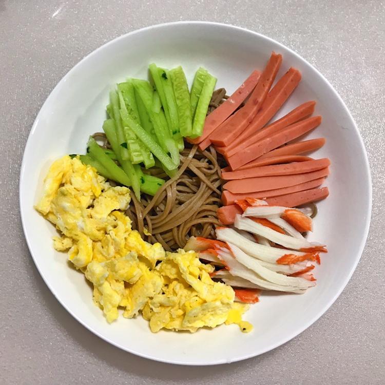 夏日快手凉拌面