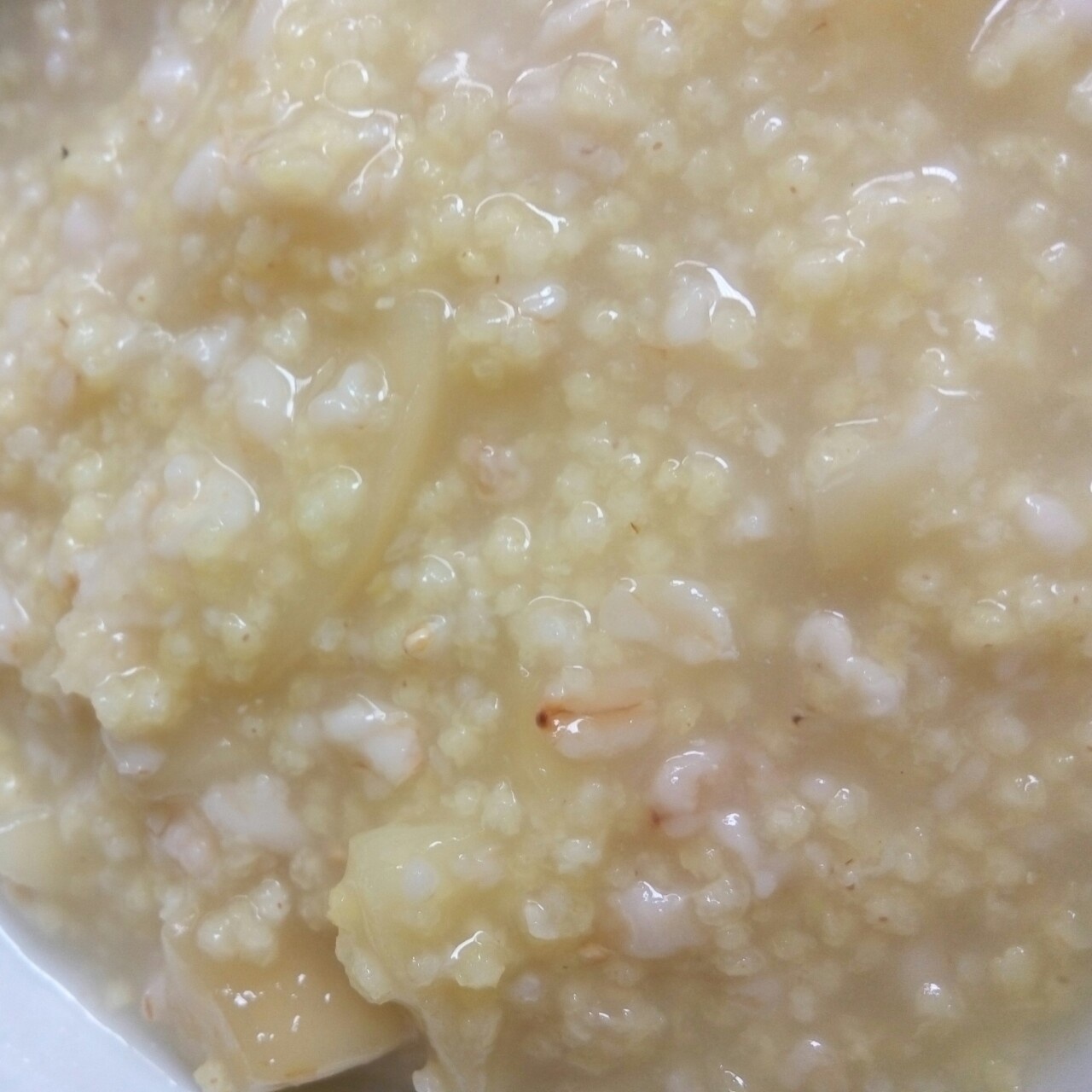 苹果小米粥