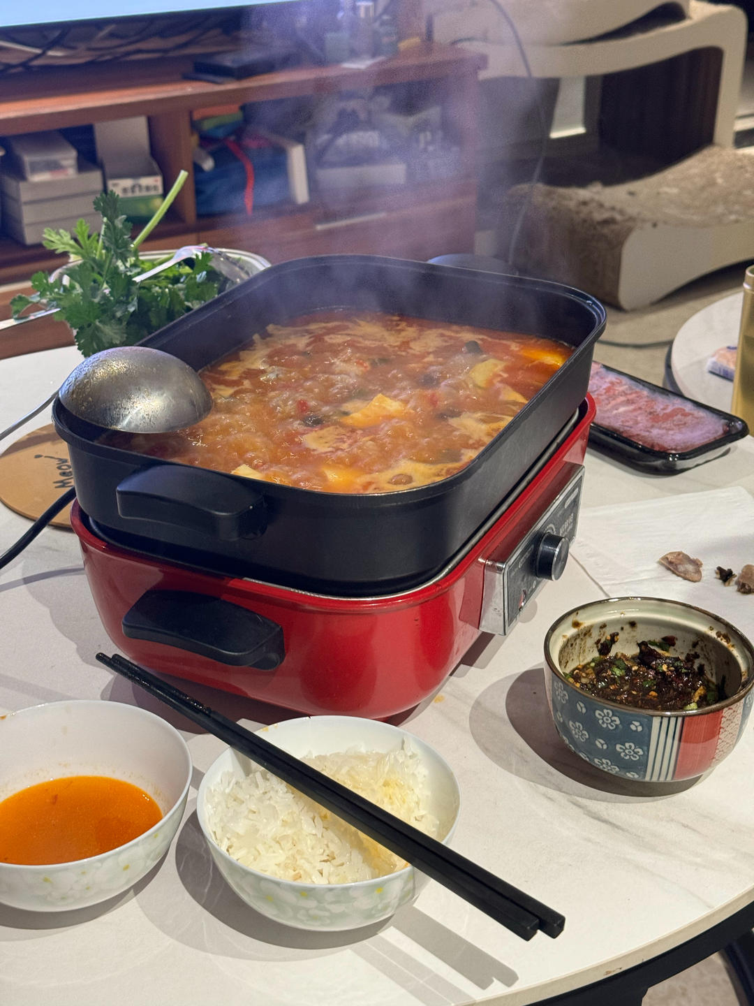 贵州风味 酸汤牛肉火锅