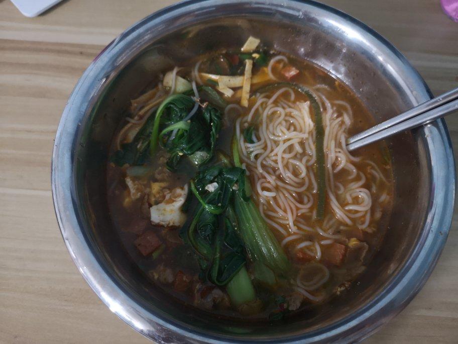 【西安小吃系列】4:麻辣米线（砂锅米线）及红油豆干做法