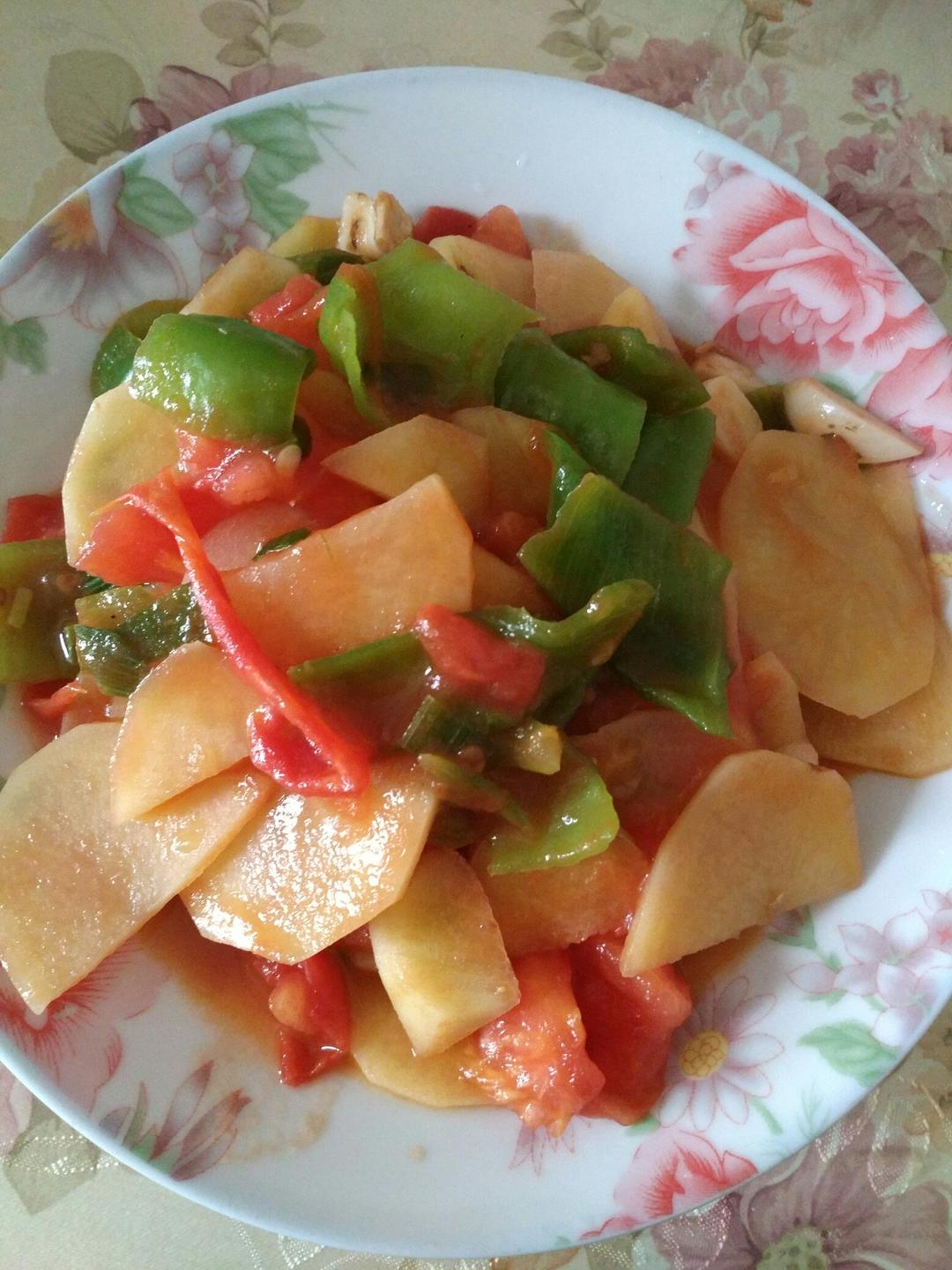 青椒番茄土豆片