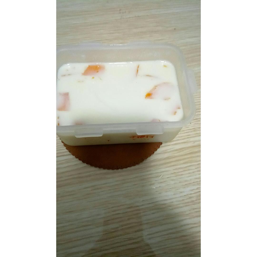 粒粒芒果椰汁冻糕