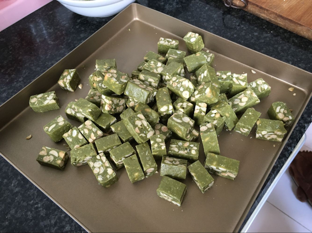 不用温度计5分钟熬糖版牛轧糖