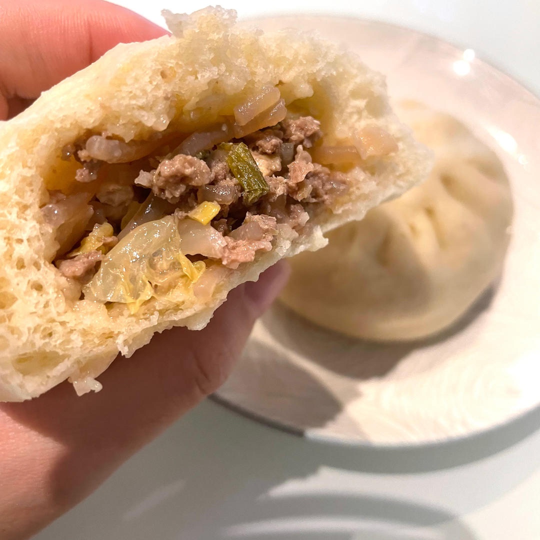 白菜豆腐粉丝包子~一次能吃三个的素包子！