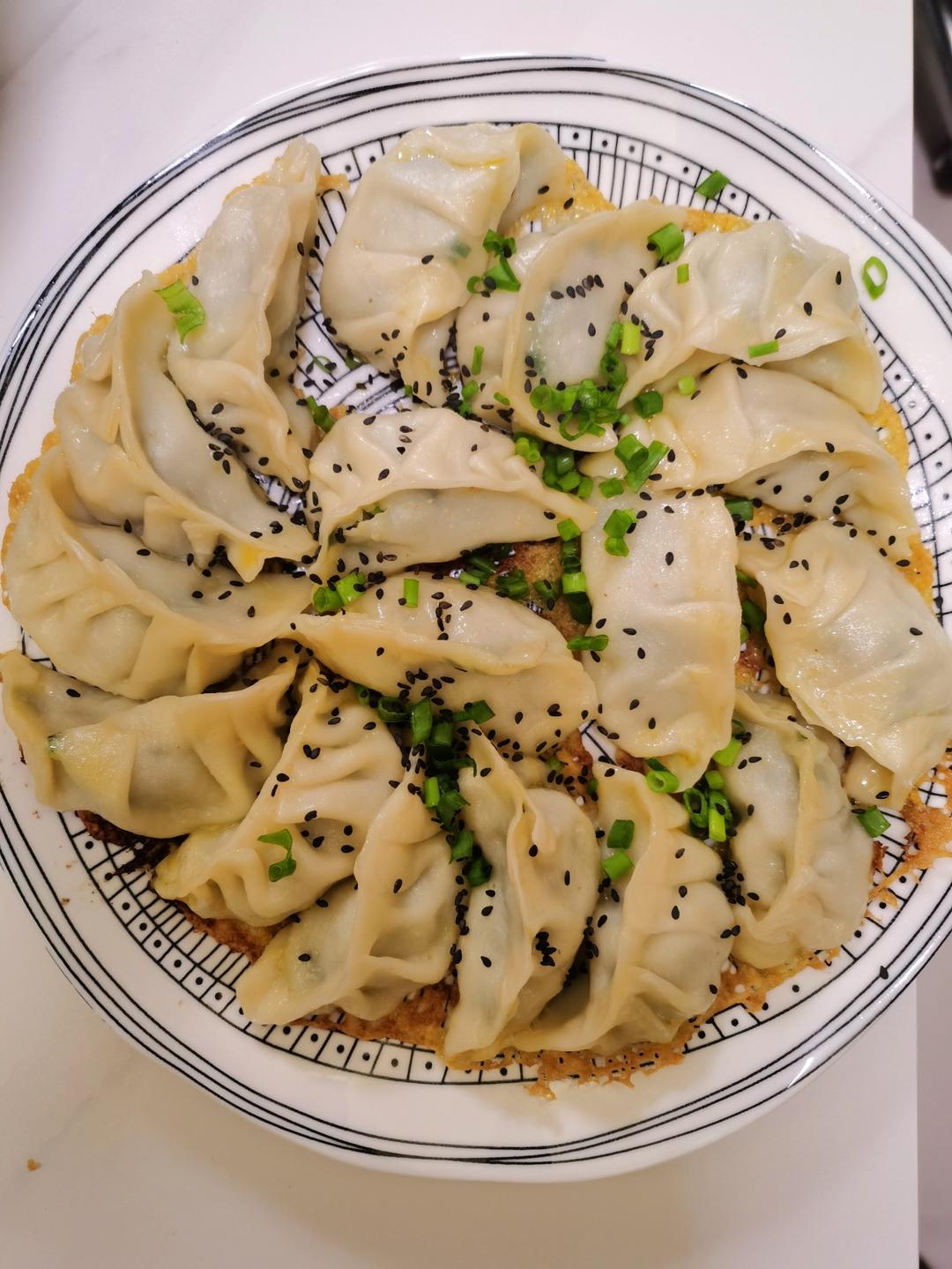 速冻饺子版煎饺