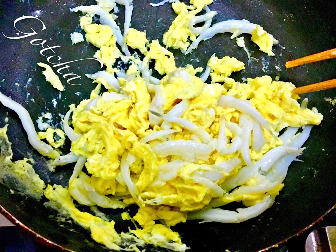 银鱼炒蛋