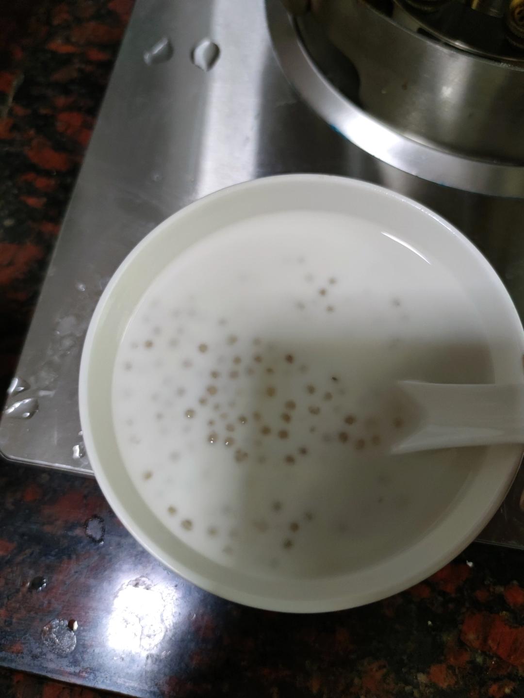 椰汁西米露
